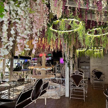 Viktoriya Family Hotel Restaurant Complex เคียฟ ภายนอก รูปภาพ