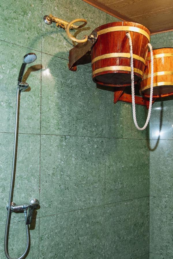 Viktoriya Family Hotel Restaurant Complex เคียฟ ภายนอก รูปภาพ