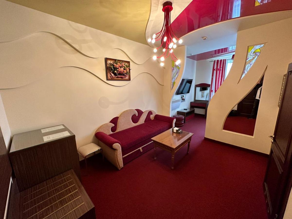 Viktoriya Family Hotel Restaurant Complex เคียฟ ภายนอก รูปภาพ